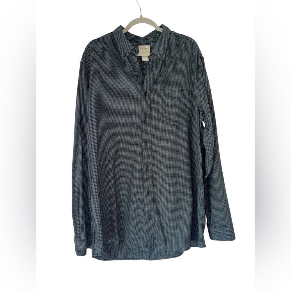 L.L. Bean Men’s Button-Up Shirt XLT Slightly Fitted